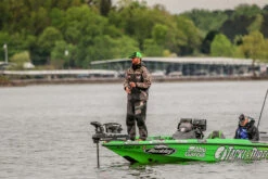 Abu Garcia Adrian Avenas Fantasista Premier / Revo Rocket Wacky Worm Combo -Daiwa Sales Store adrian avenas abu garcia fnps68 5 revo2rckt30 wacky worm spinning combo 61352.1651242883