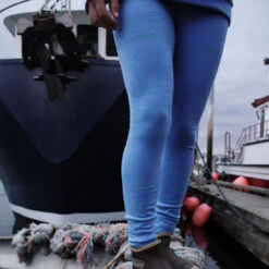 Grundens Maris Fishing Leggings X - Salmon Sisters Print -Daiwa Sales Store grundens maris leggings x salmon sisters print sky blue 66840.1651206515